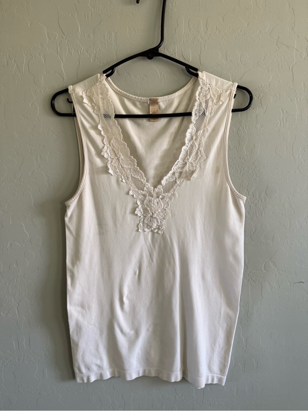 Banana Republic Cream Lace V-Neck Tank